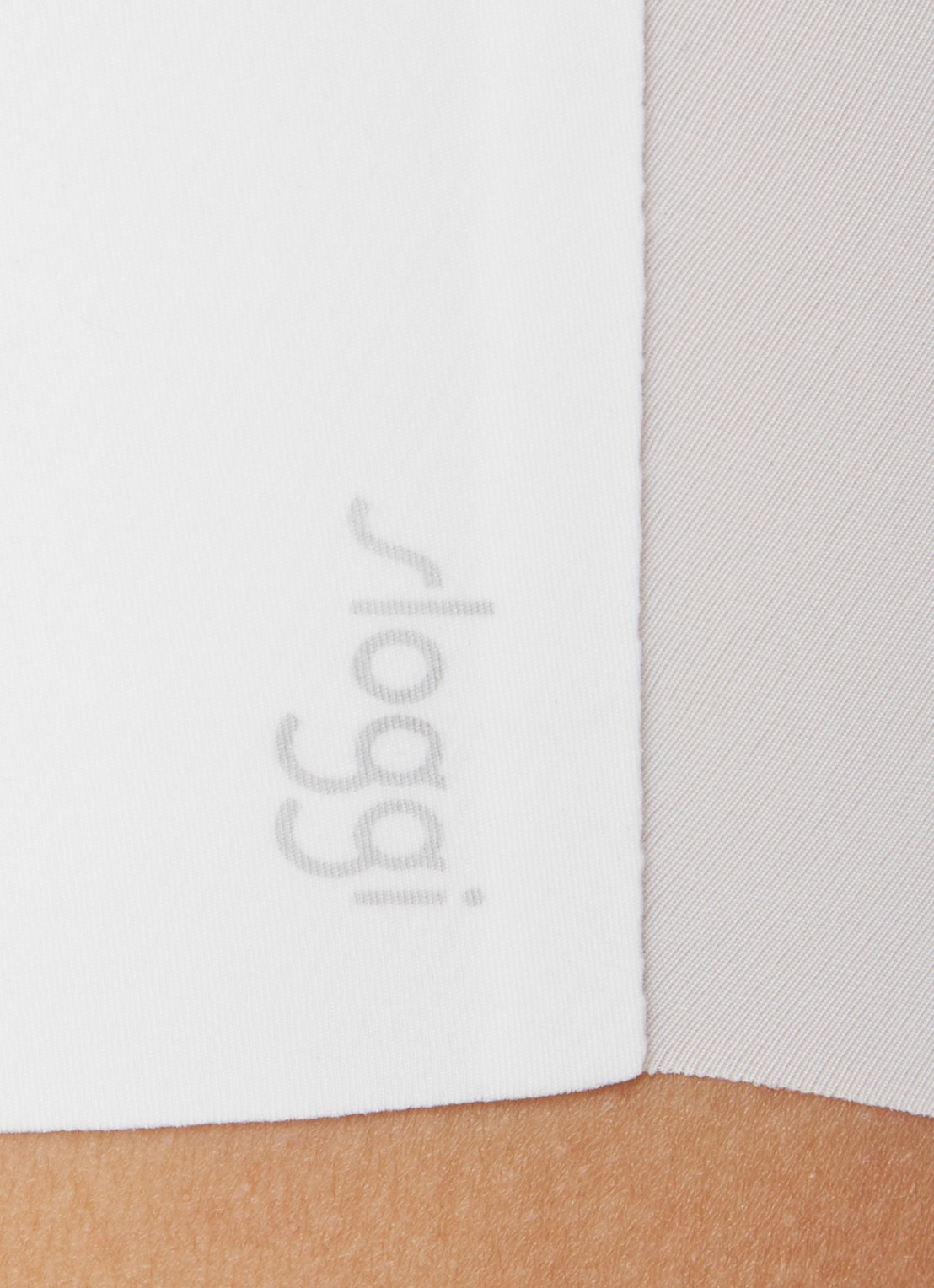 Sloggi Zero Feel 2.0 naadloze crop top met uitneembare vulling - detail 5 gebroken wit