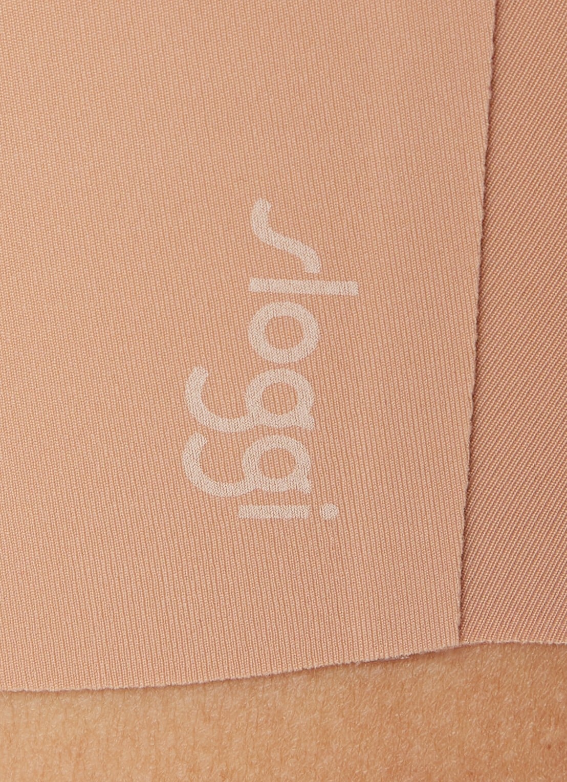 Sloggi Zero Feel 2.0 naadloze crop top met uitneembare vulling - detail 3 lichtbruin
