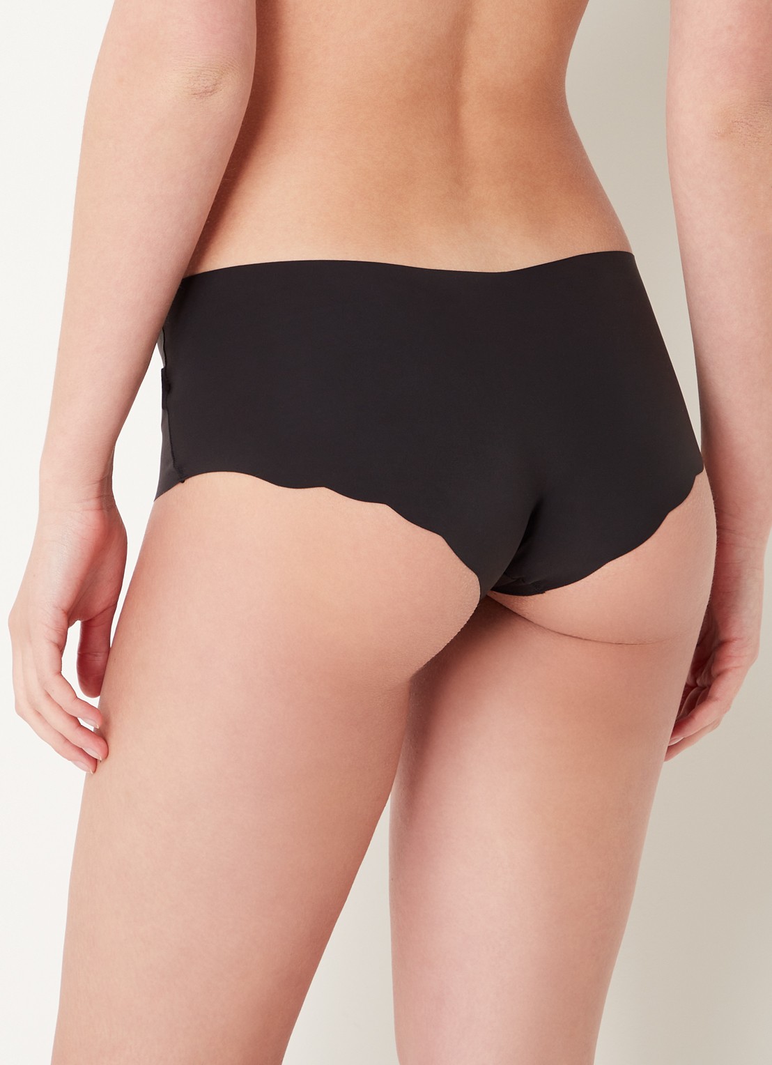 Sloggi ZERO Microfibre naadloze shorty - achterkant 2 zwart