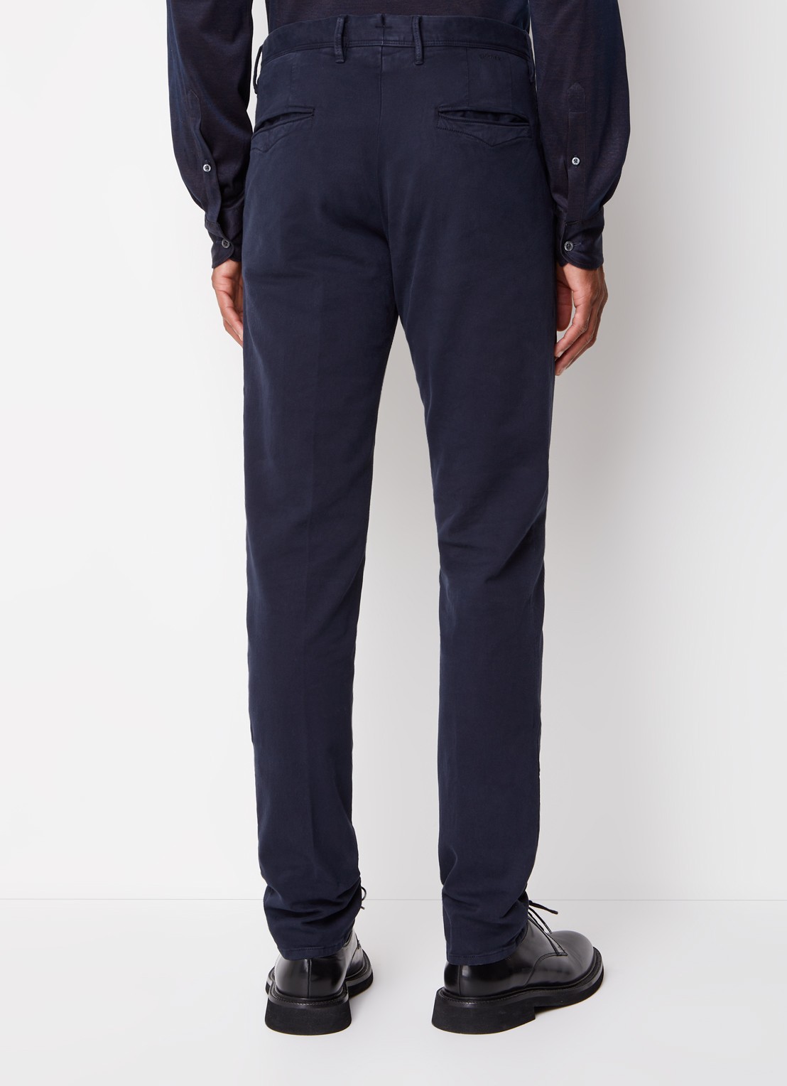 Slowear Slim fit chino met steekzakken - achterkant blauw