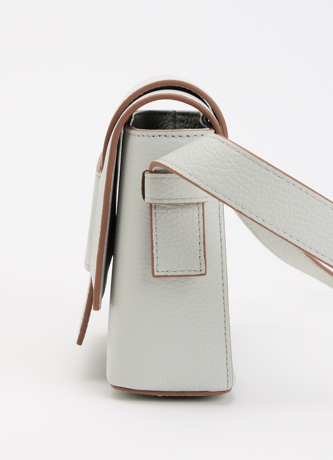 Smaak Megan crossbodytas van leer - detail 3 lichtgrijs