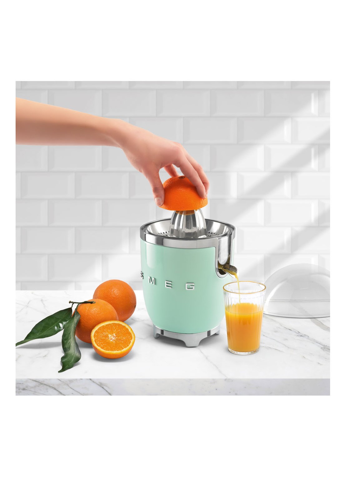 SMEG 50's Style citruspers CJF11PGEU - voorkant 2 watergroen
