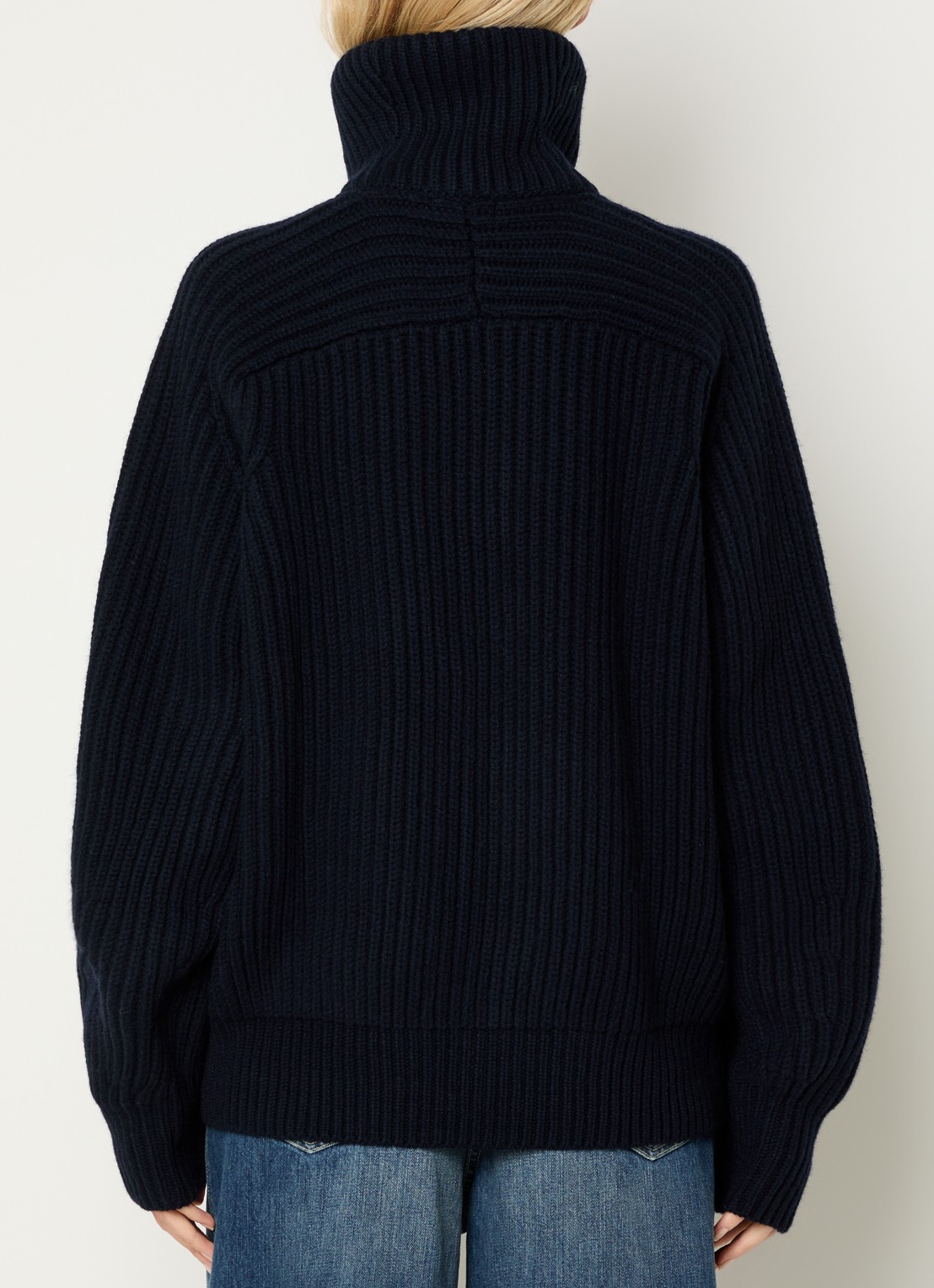 Soeur Jasper grofgebreide vest van merino wol - achterkant 4 donkerblauw