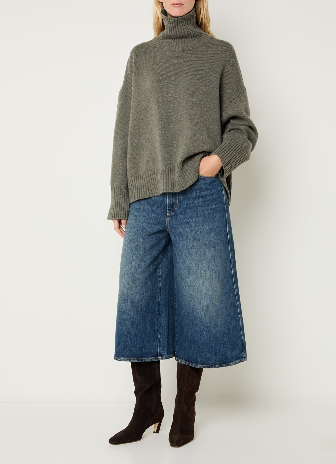 Soeur Lyse high waist wide fit korte broek van denim  - voorkant 4 jeans