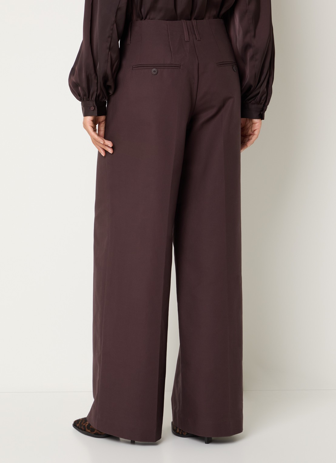 Sofie Schnoor Avauasw high waist wide fit pantalon met steekzakken - achterkant 4 bruin