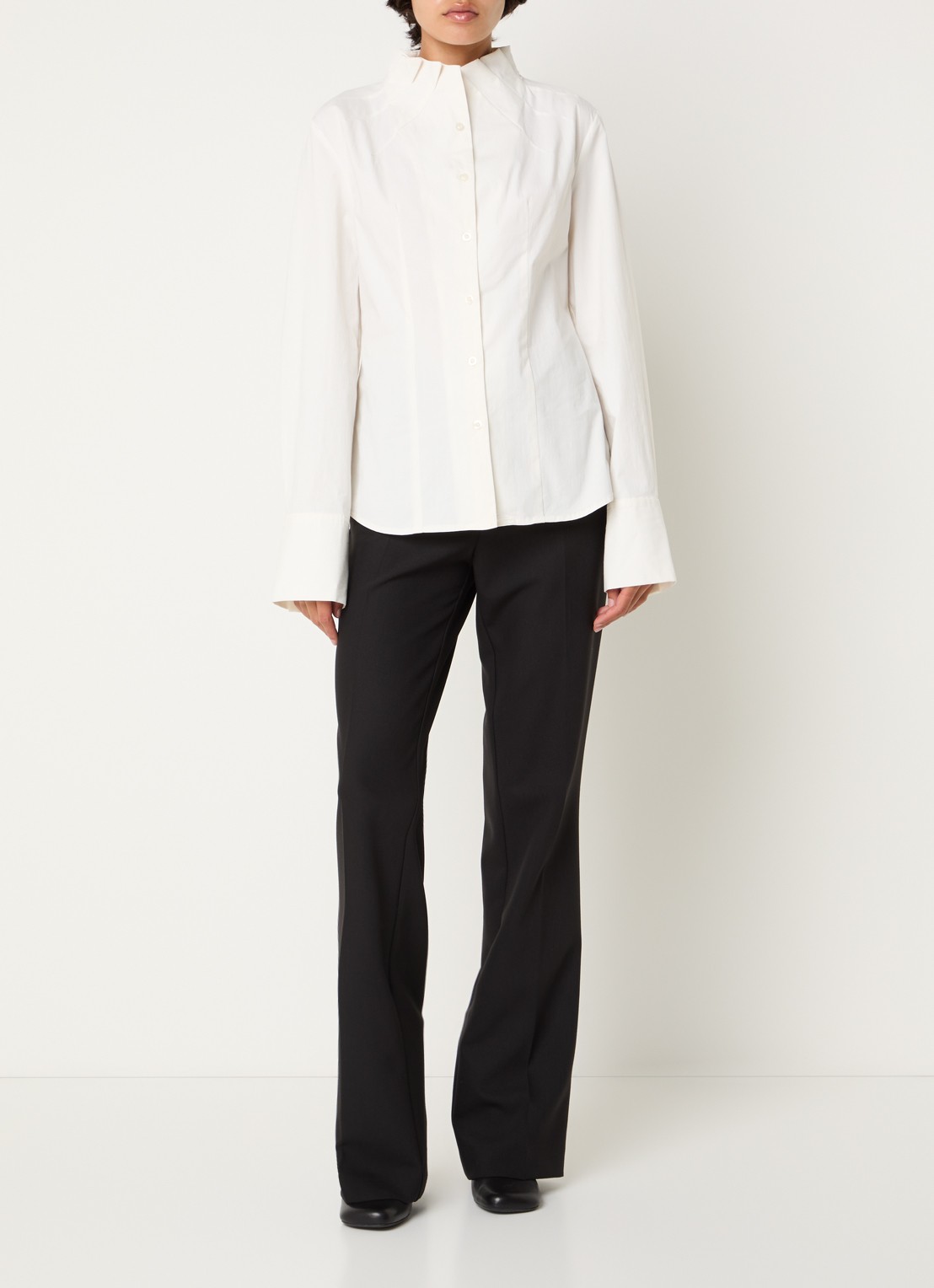 Sofie Schnoor Edensw blouse met opstaande kraag - voorkant 4 gebroken wit