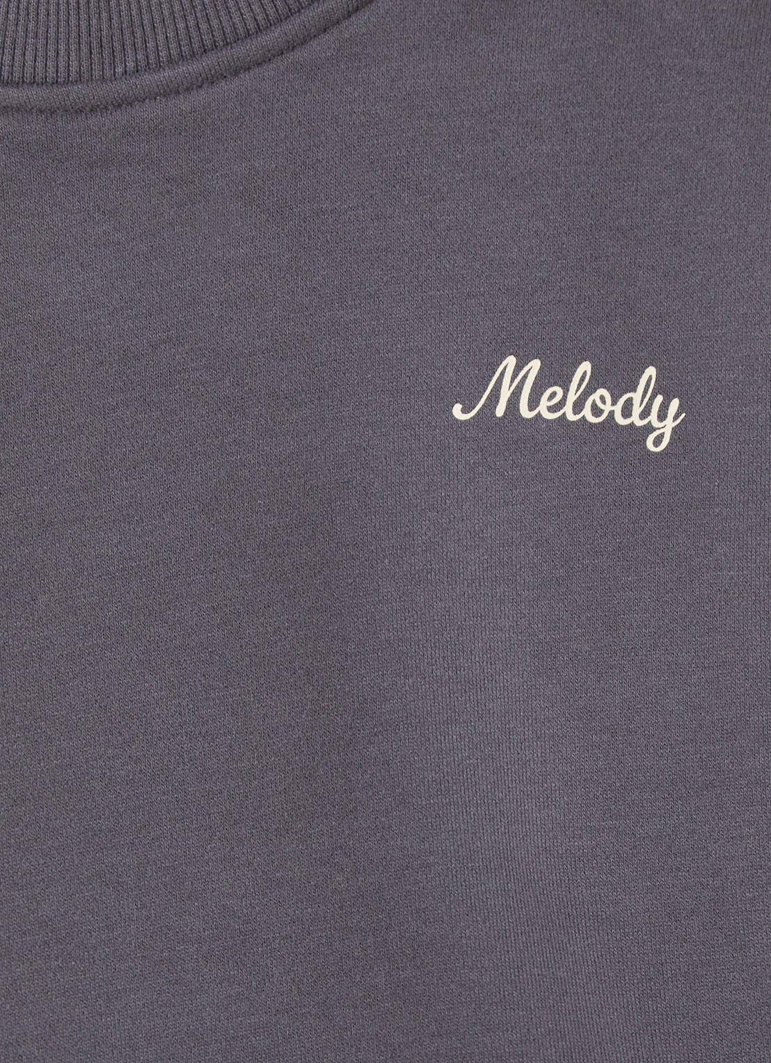 Sofie Schnoor Eli sweater met front- en backprint - detail donkergrijs