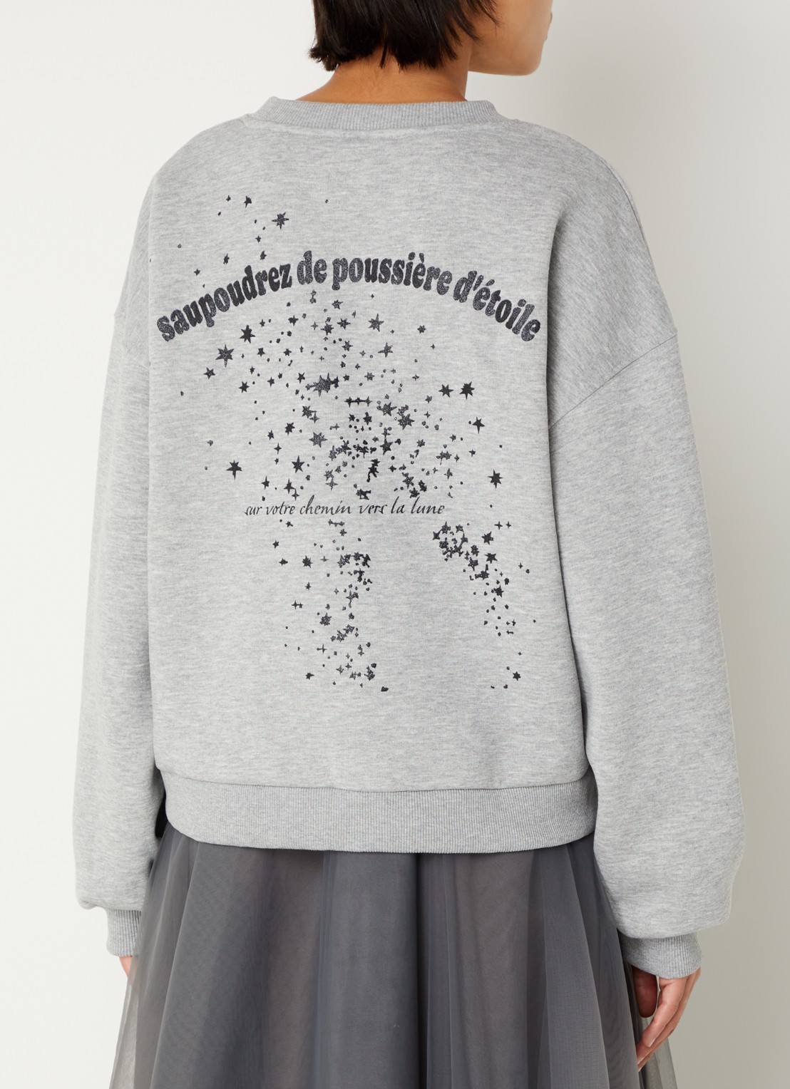 Sofie Schnoor Eli sweater met front- en backprint - detail 3 grijsmele