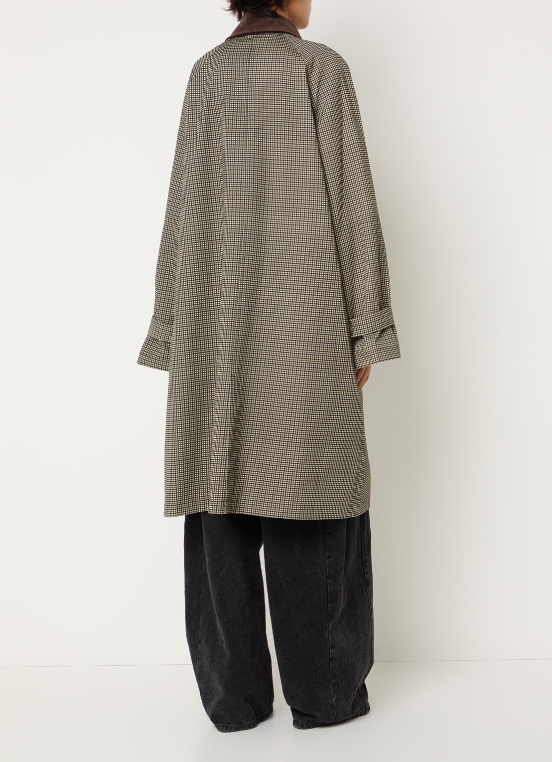 Sofie Schnoor Fillie trenchcoat met pied-de-poule dessin en steekzakken - achterkant mosgroen