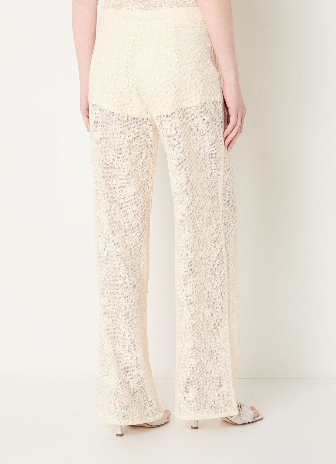 Sofie Schnoor Ivy high waist straight leg broek van crochet - achterkant 3 gebroken wit