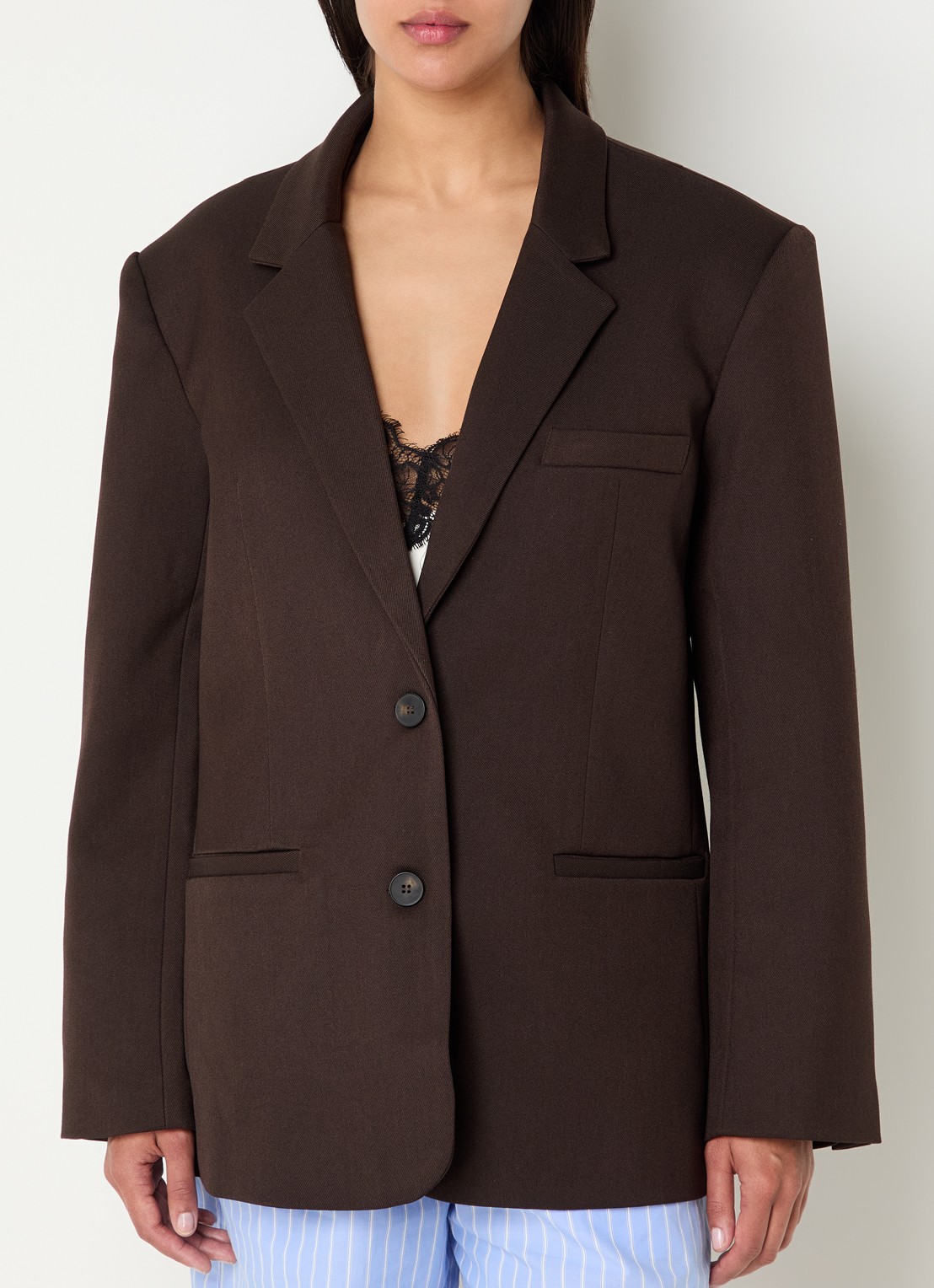 Sofie Schnoor Kais oversized blazer met schoudervulling - detail donkerbruin