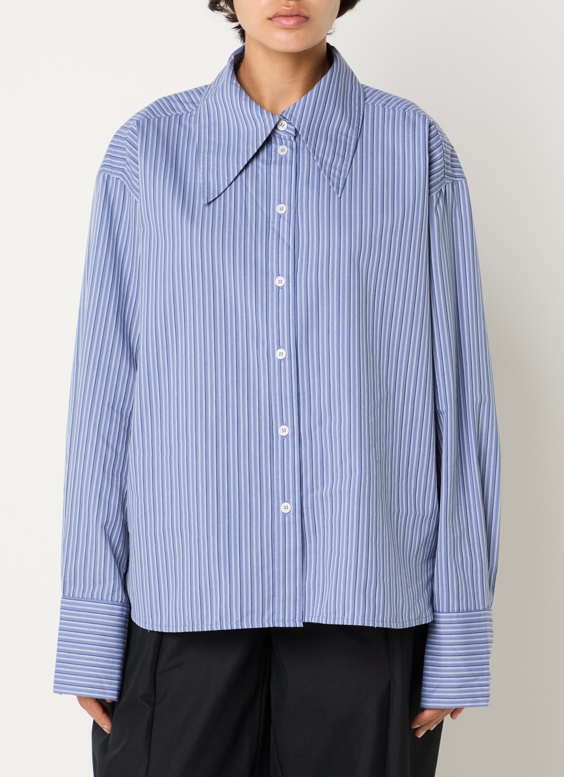 Sofie Schnoor Mashasw blouse met streepprint - detail 4 staalblauw
