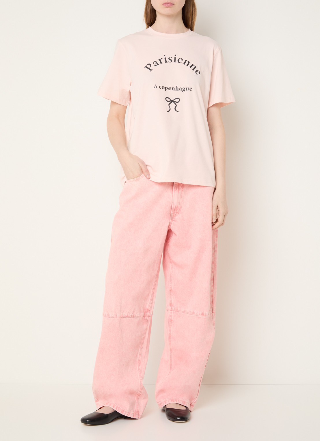 Sofie Schnoor Mid waist tapered fit jeans met gekleurde wassing - voorkant 4 roze