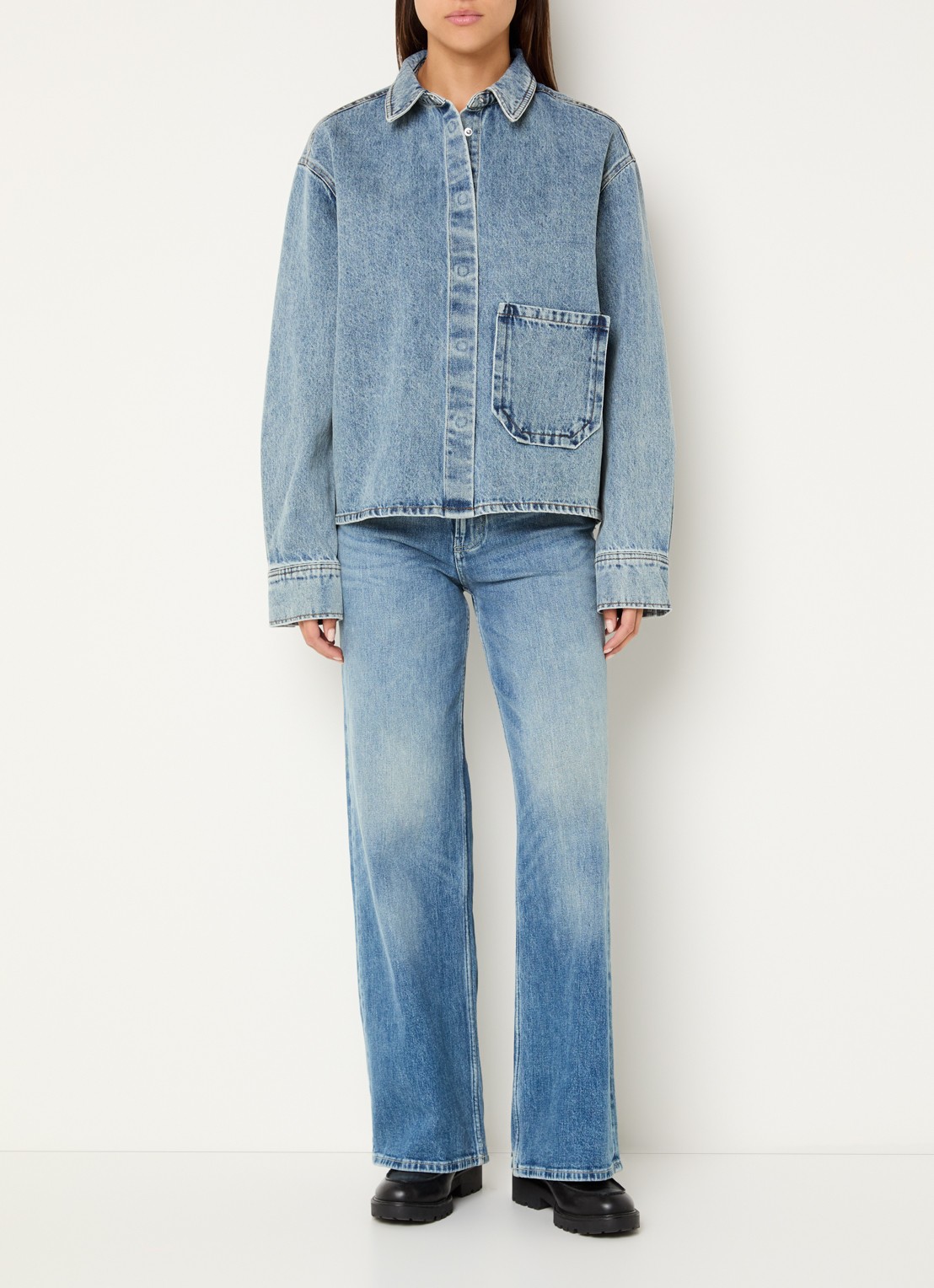 Sofie Schnoor Nashsw blouse van denim met backprint - voorkant 4 indigo