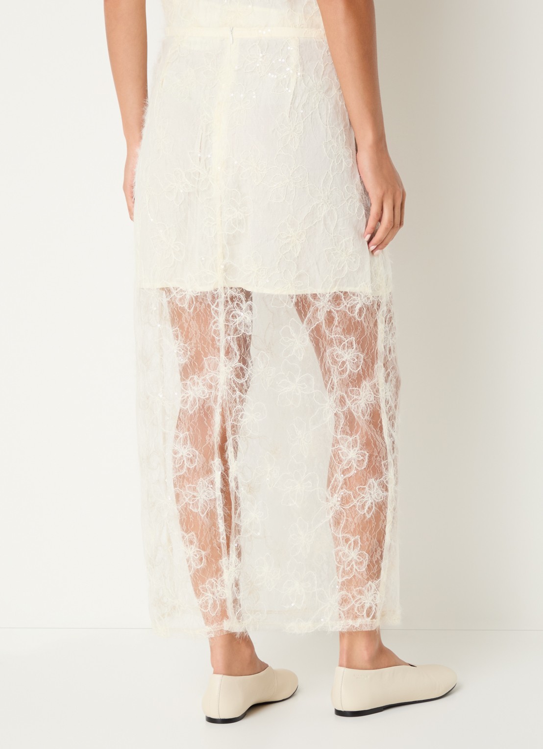 Sofie Schnoor Otaliasw semi-transparante maxi rok van mesh met pailletten en borduring - achterkant 2 creme