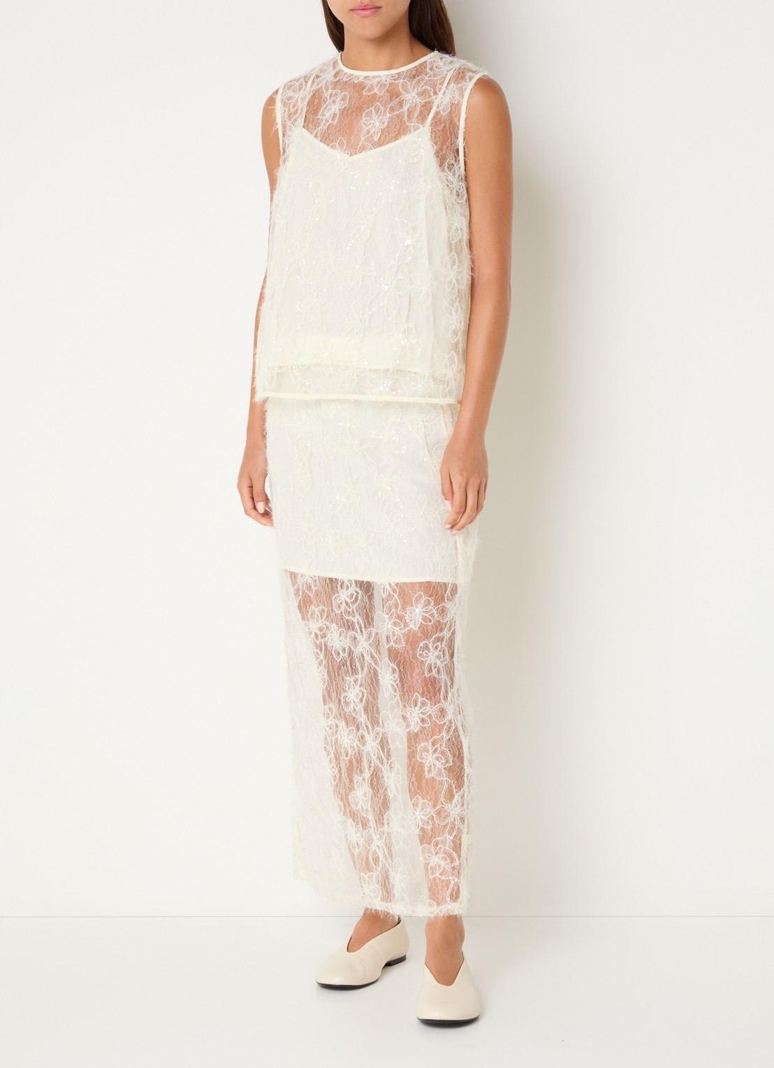 Sofie Schnoor Otaliasw semi-transparante maxi rok van mesh met pailletten en borduring - voorkant 4 creme