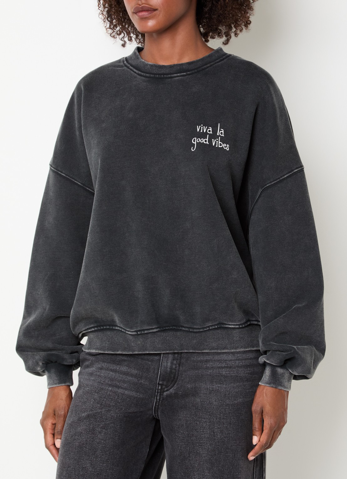 Sofie Schnoor Parossw sweater met backprint en verwassen afwerking - achterkant 4 antraciet