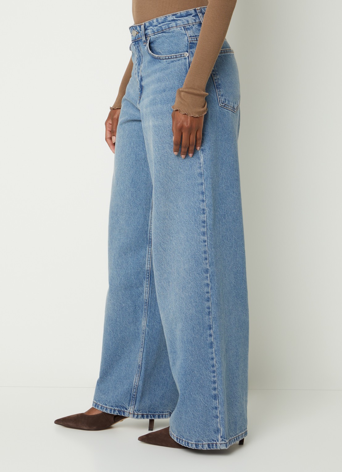 Sofie Schnoor Venicesw high waist wide leg jeans met gekleurde wassing - detail 2 indigo