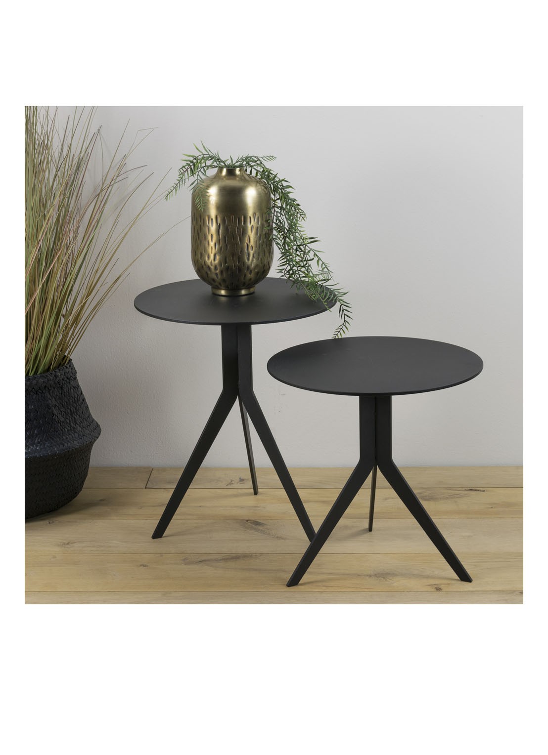 Spinder Daley Low bijzettafel 38 x 38 cm - detail zwart