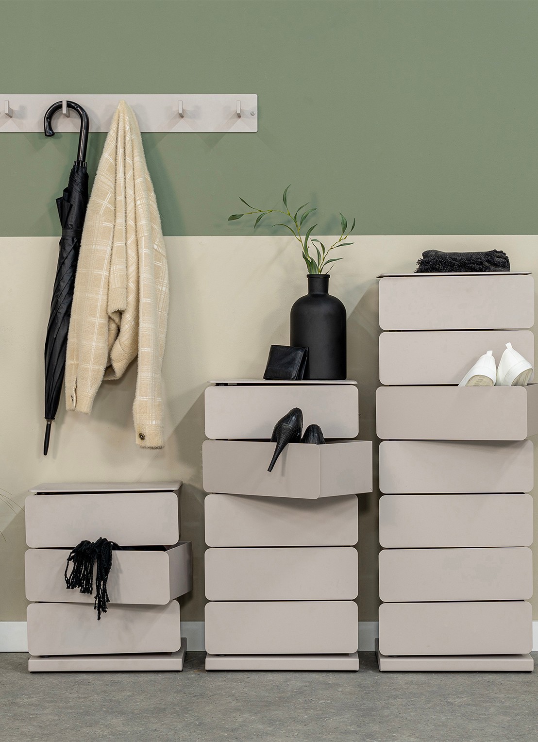 Spinder Joey 5 opbergkast 72,5 x 37 x 26 cm - voorkant 7 taupe