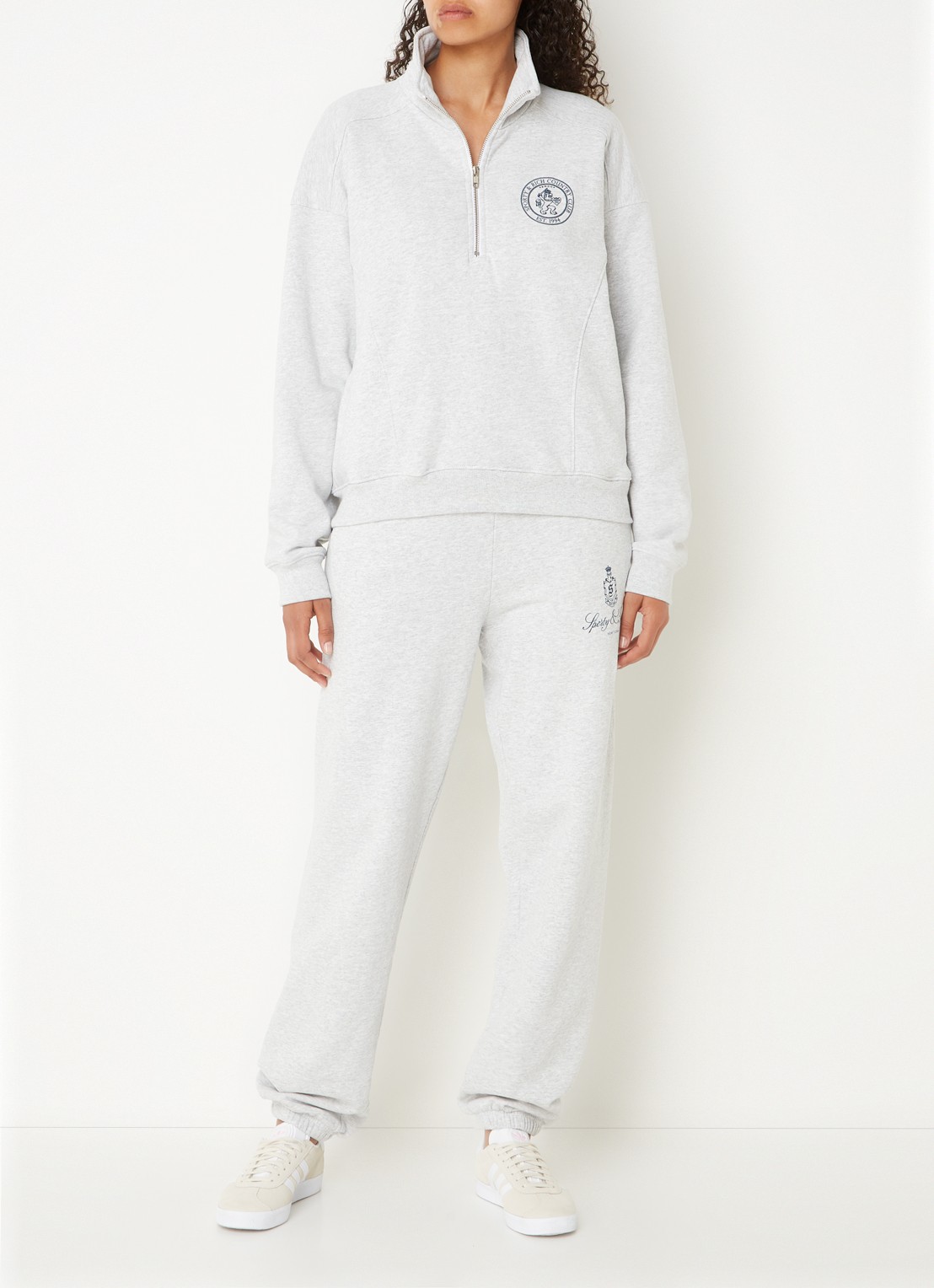 Sporty & Rich High waist tapered fit joggingbroek met logo - voorkant 3 lichtgrijs