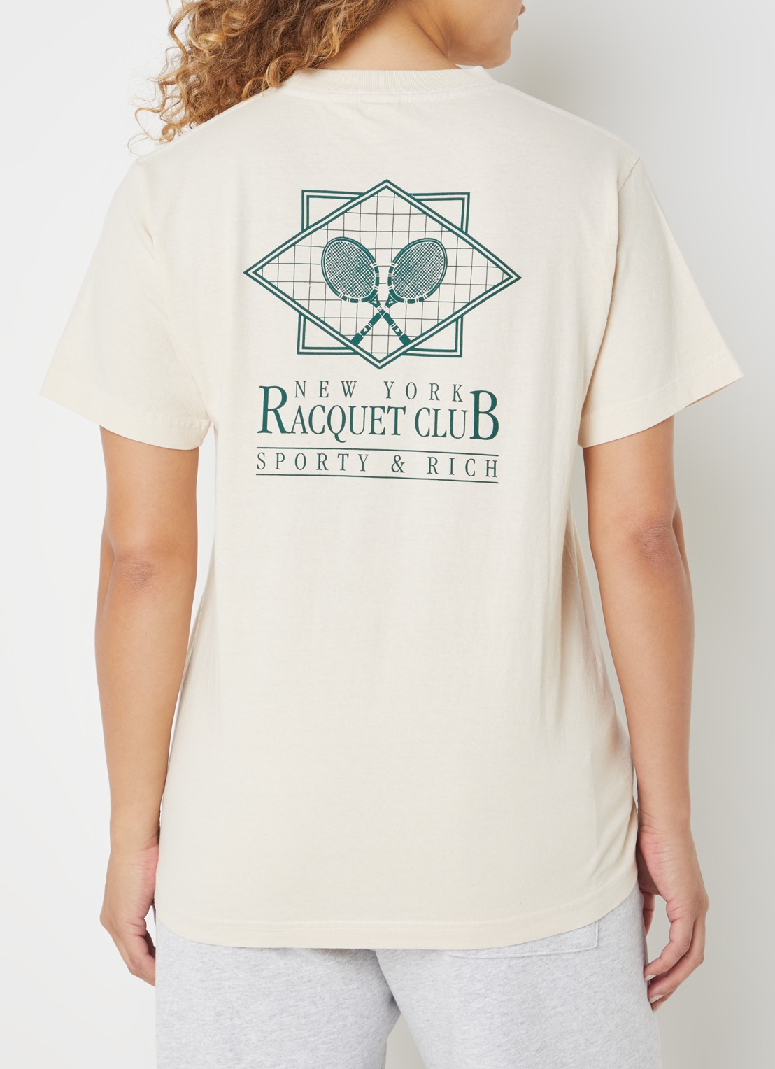 Sporty & Rich T-shirt met logo- en backprint - detail 2 creme