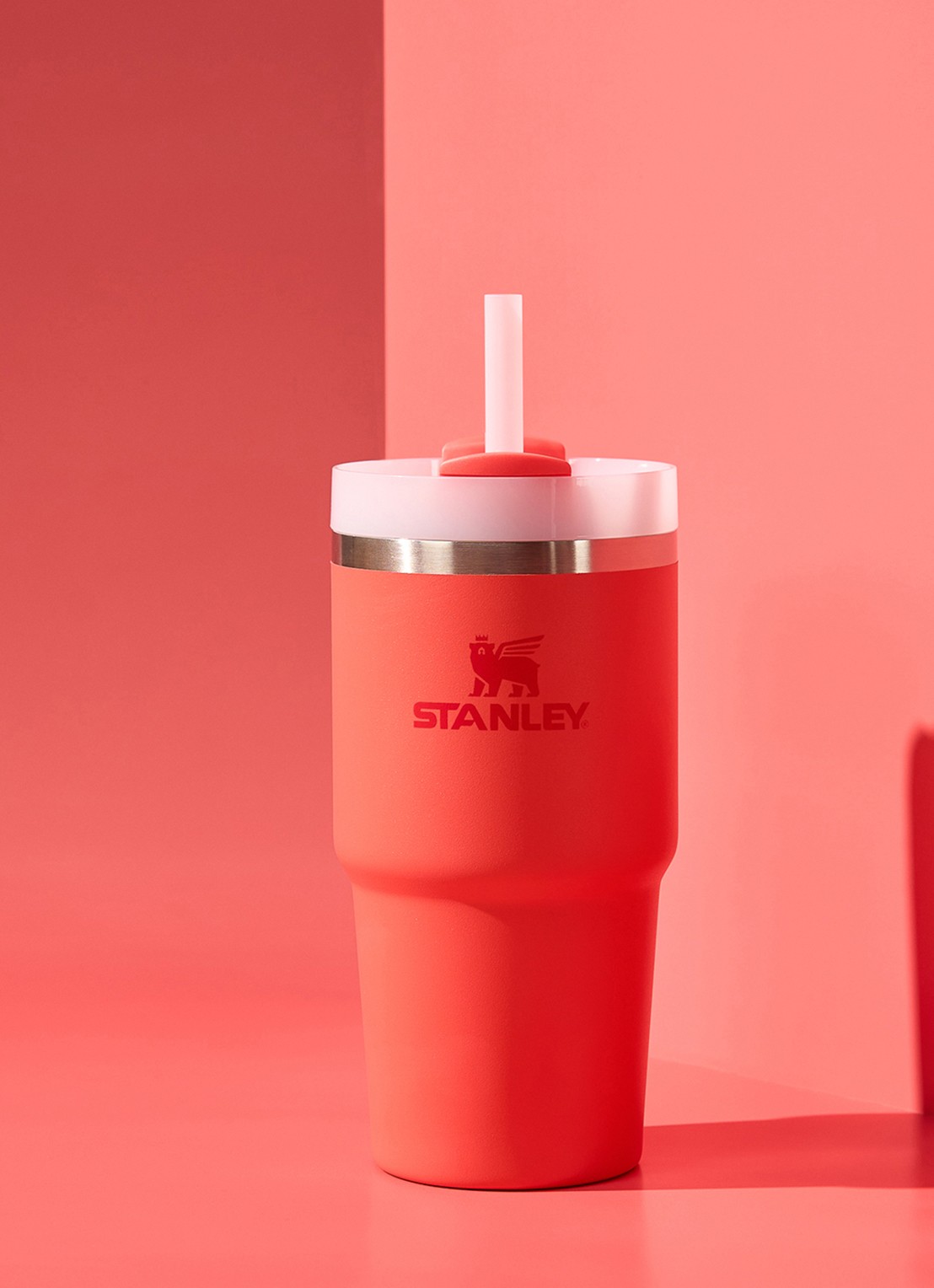 Stanley Quencher H2.O FlowState  thermofles 60 cl  - voorkant 3 koraal