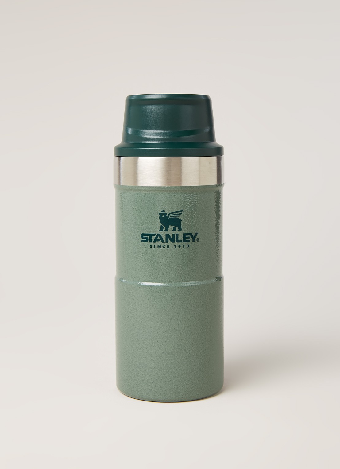 Stanley The Trigger-Action Travel Mug thermosbeker 35 cl - voorkant 3 legergroen