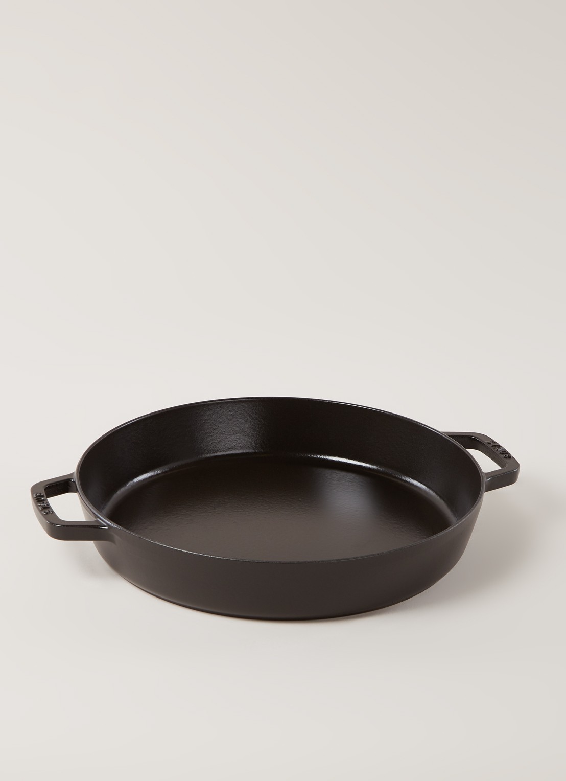 Staub Braadpan 34 cm - voorkant 2 zwart