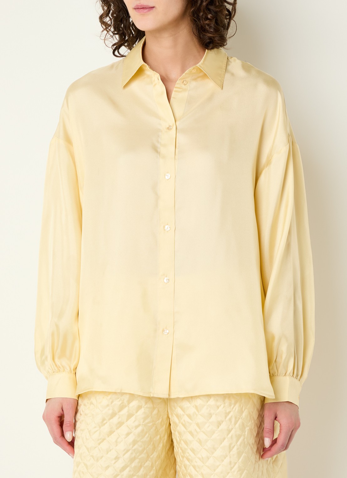 Stella Nova Blouse van zijde met strikdetail - detail lichtgeel