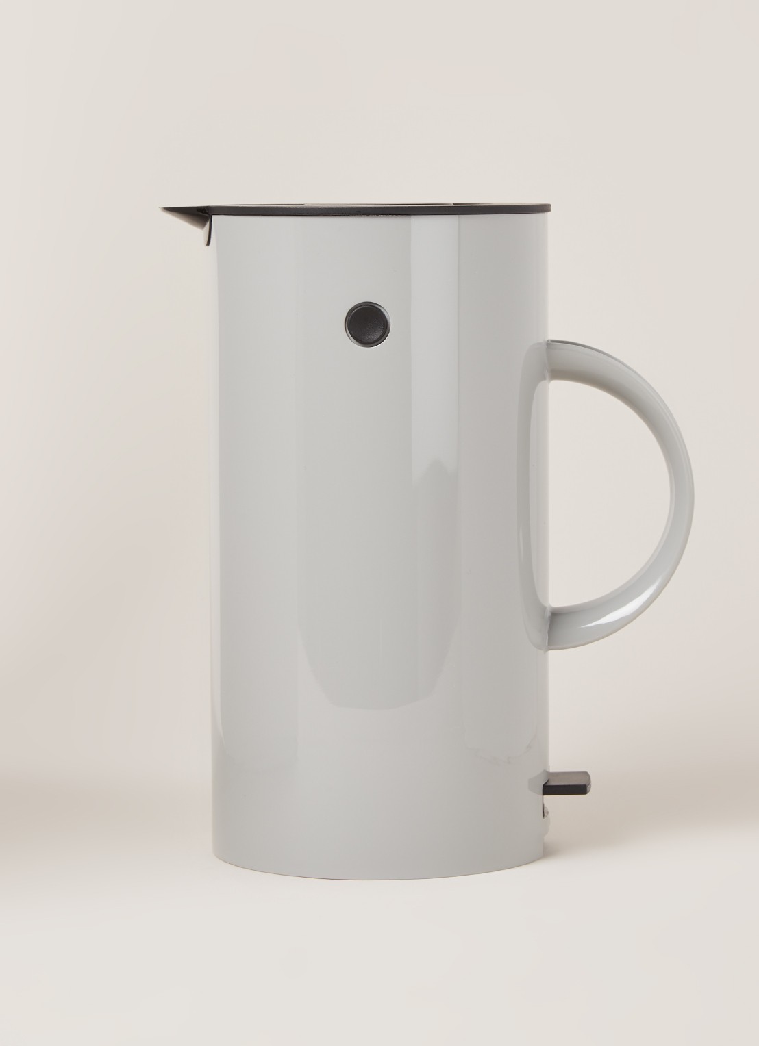 Stelton EM77 waterkoker 1,5 liter 119266 - voorkant 4 lichtgrijs