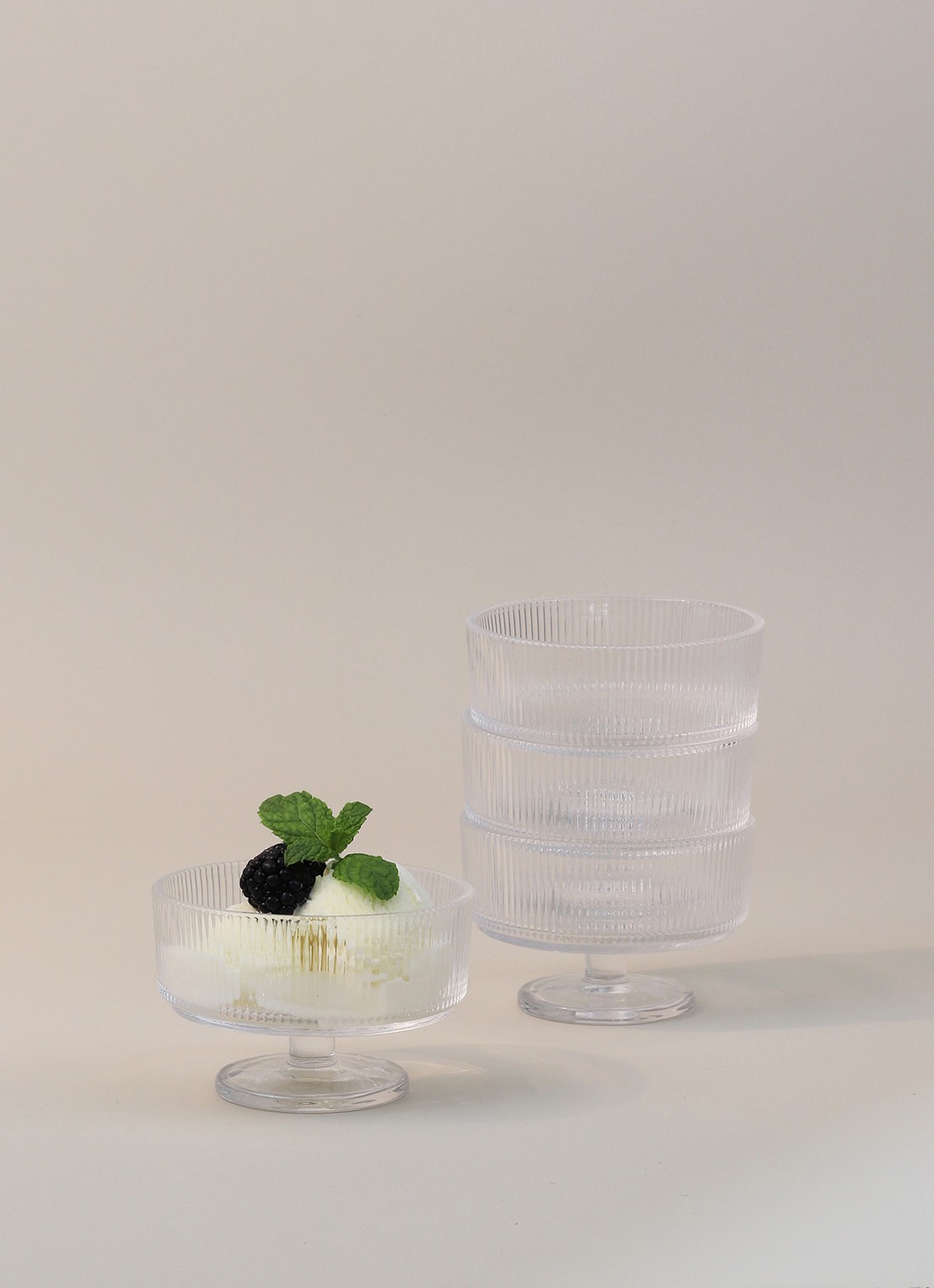 Stelton Pilastro dessertschaal 11 cm set van 3 - detail transparant