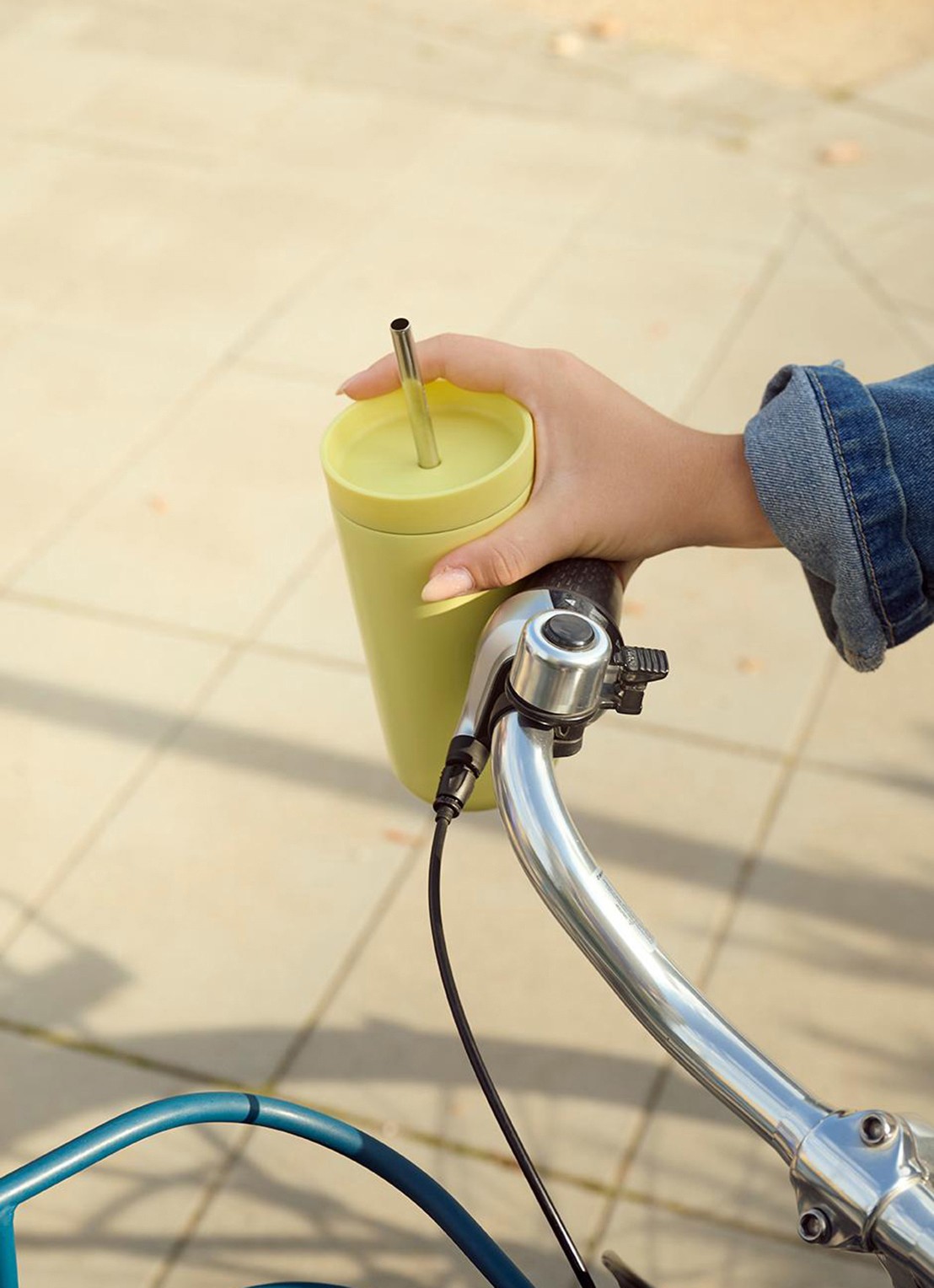 Stelton To Go Sip thermosbeker 40 cl - detail 3 lichtgeel