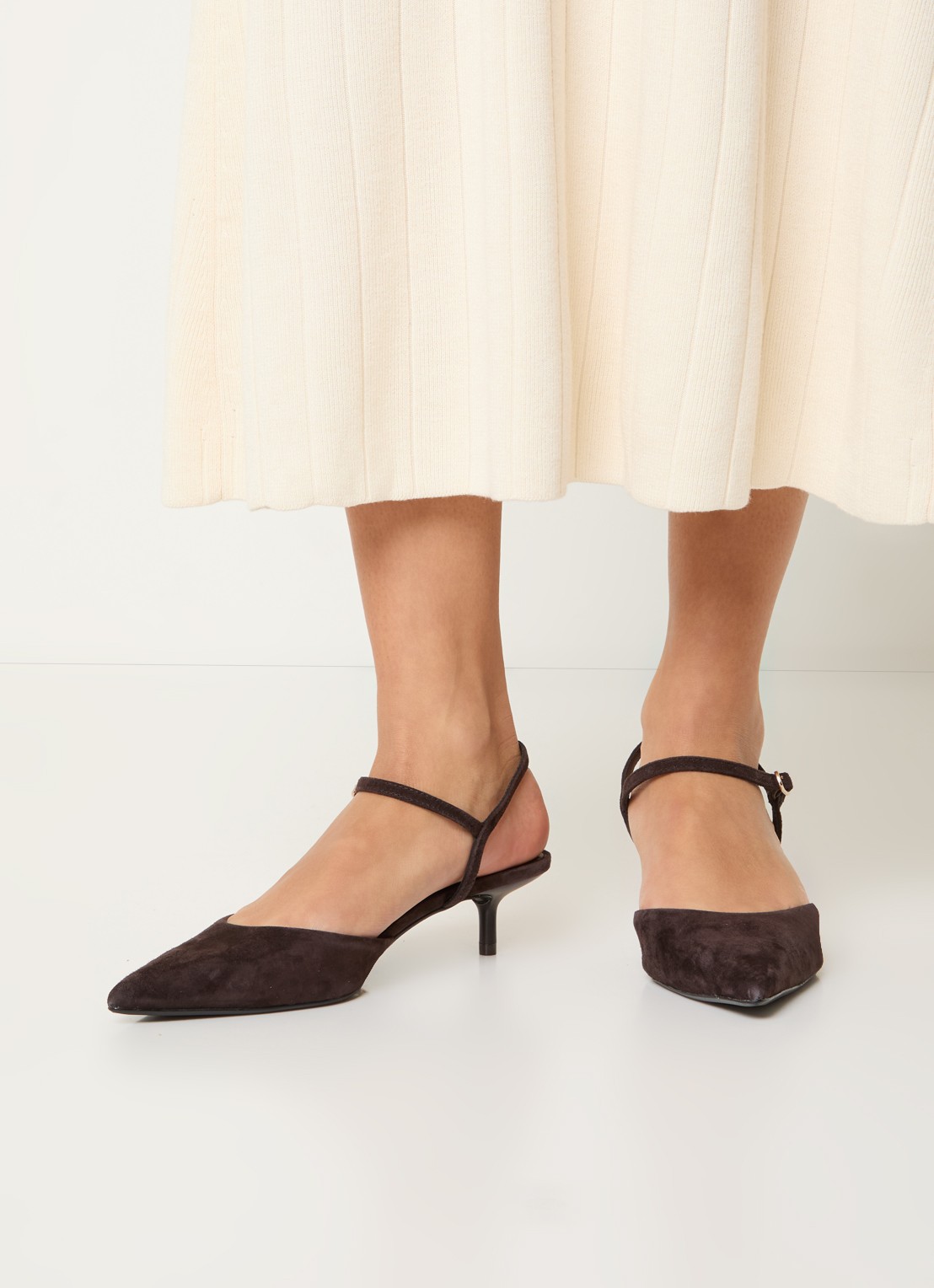 Steve Madden Adelaide slingback van suède  - voorkant 6 bruin