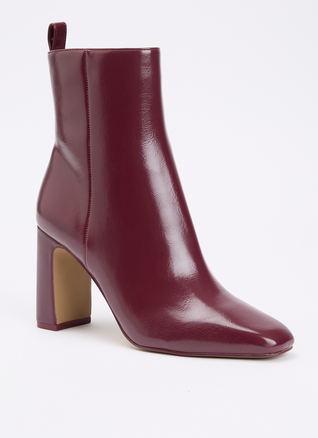 Steve Madden Adelisa enkellaarsje met lakfinish - voorkant 4 aubergine