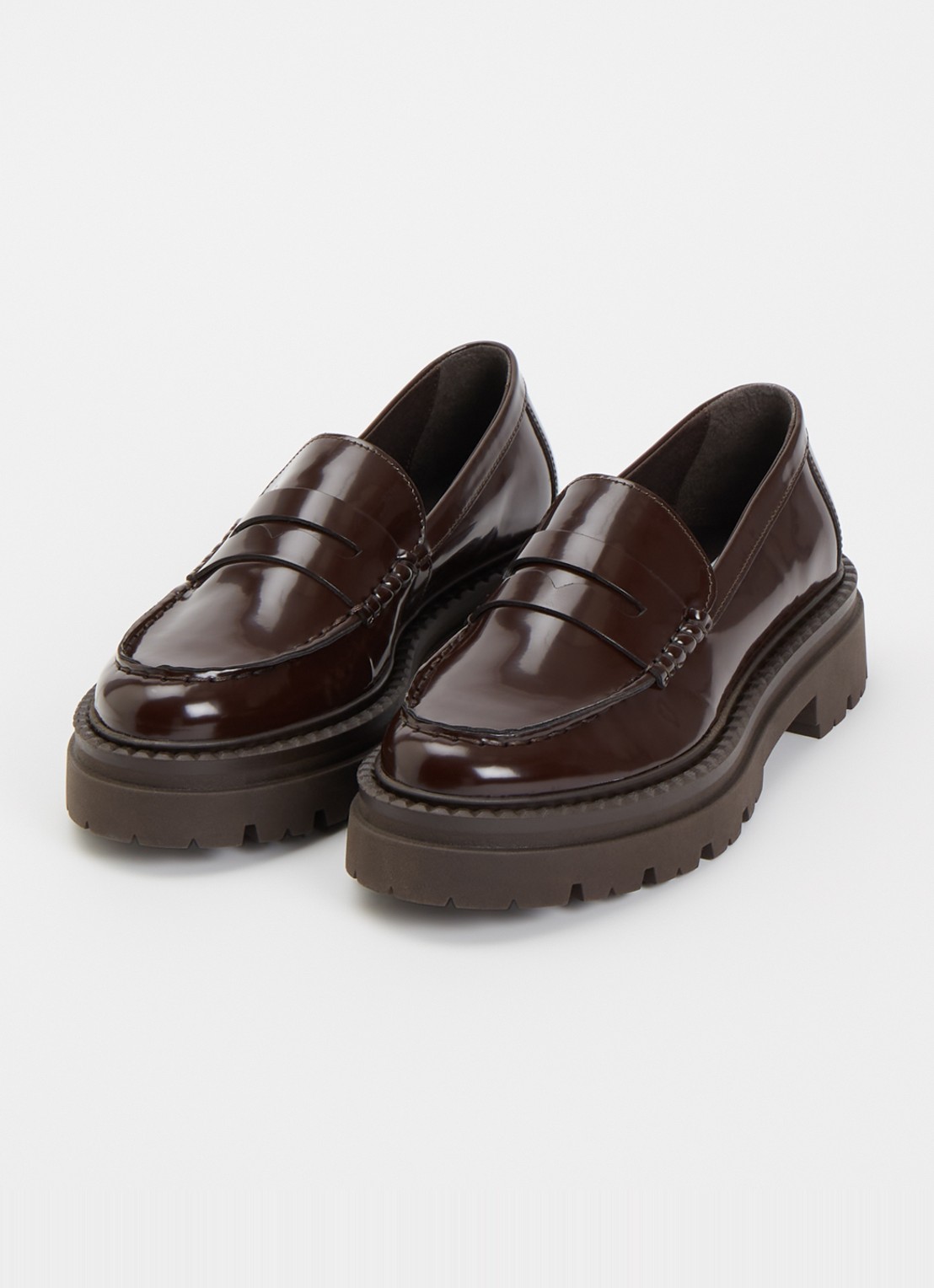 Steve Madden Katja loafer - detail chocoladebruin