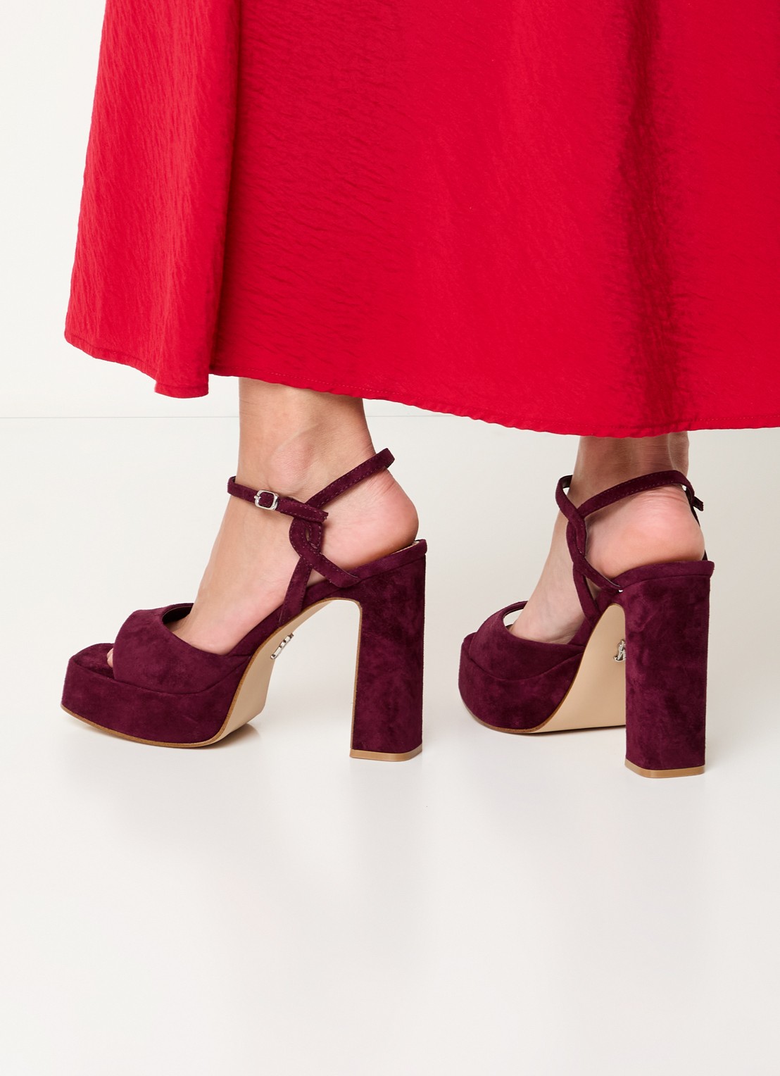 Steve Madden Miliana sandalette van suède - voorkant 2 bordeauxrood