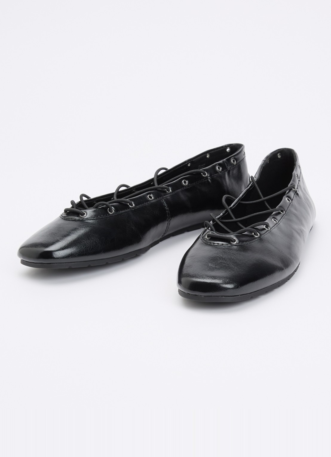 Steve Madden Pointe ballerina met lakfinish  - detail 2 zwart