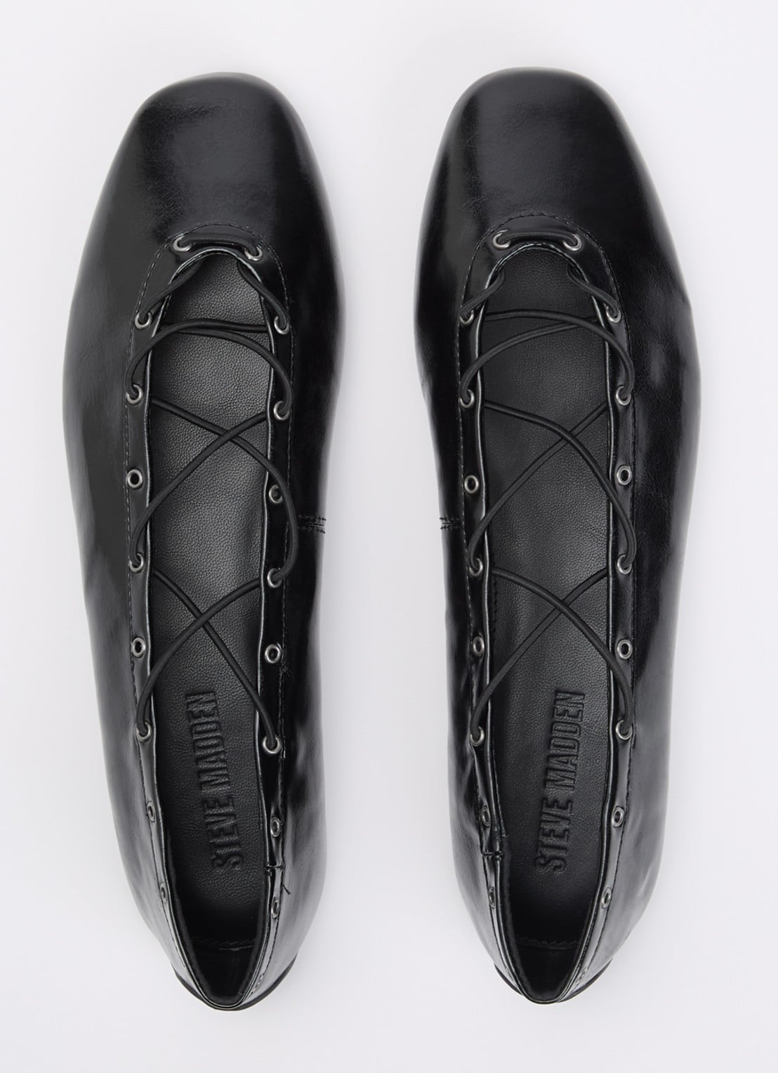 Steve Madden Pointe ballerina met lakfinish  - detail 3 zwart