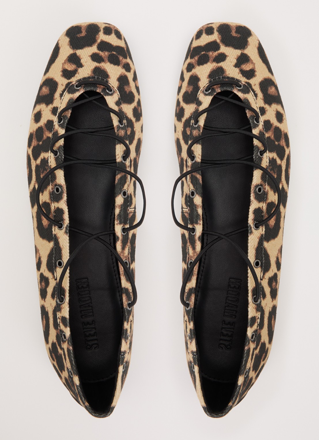 Steve Madden Pointe ballerina met panterprint - detail 4 camel