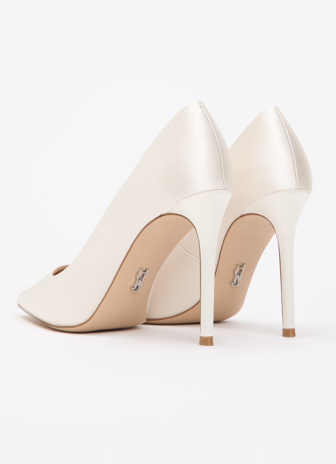 Steve Madden Thrive pump van satijn - achterkant 6 ivoor