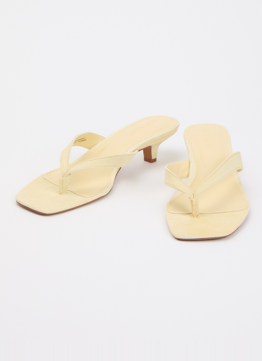 Steve Madden Tracie sandalette van suède - detail 3 lichtgeel