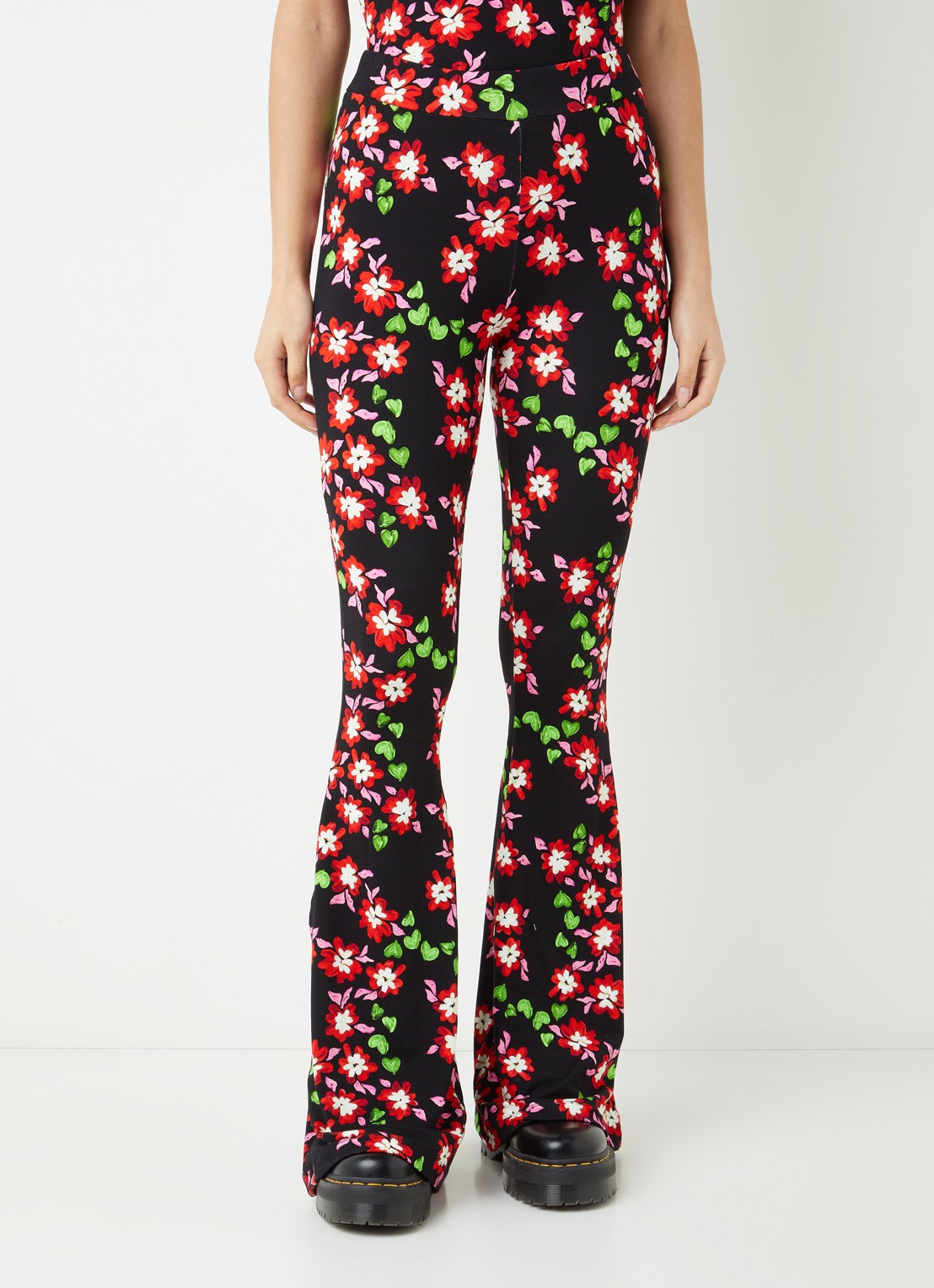 Stieglitz Althaea high waist flared fit legging in viscoseblend - detail 4 zwart