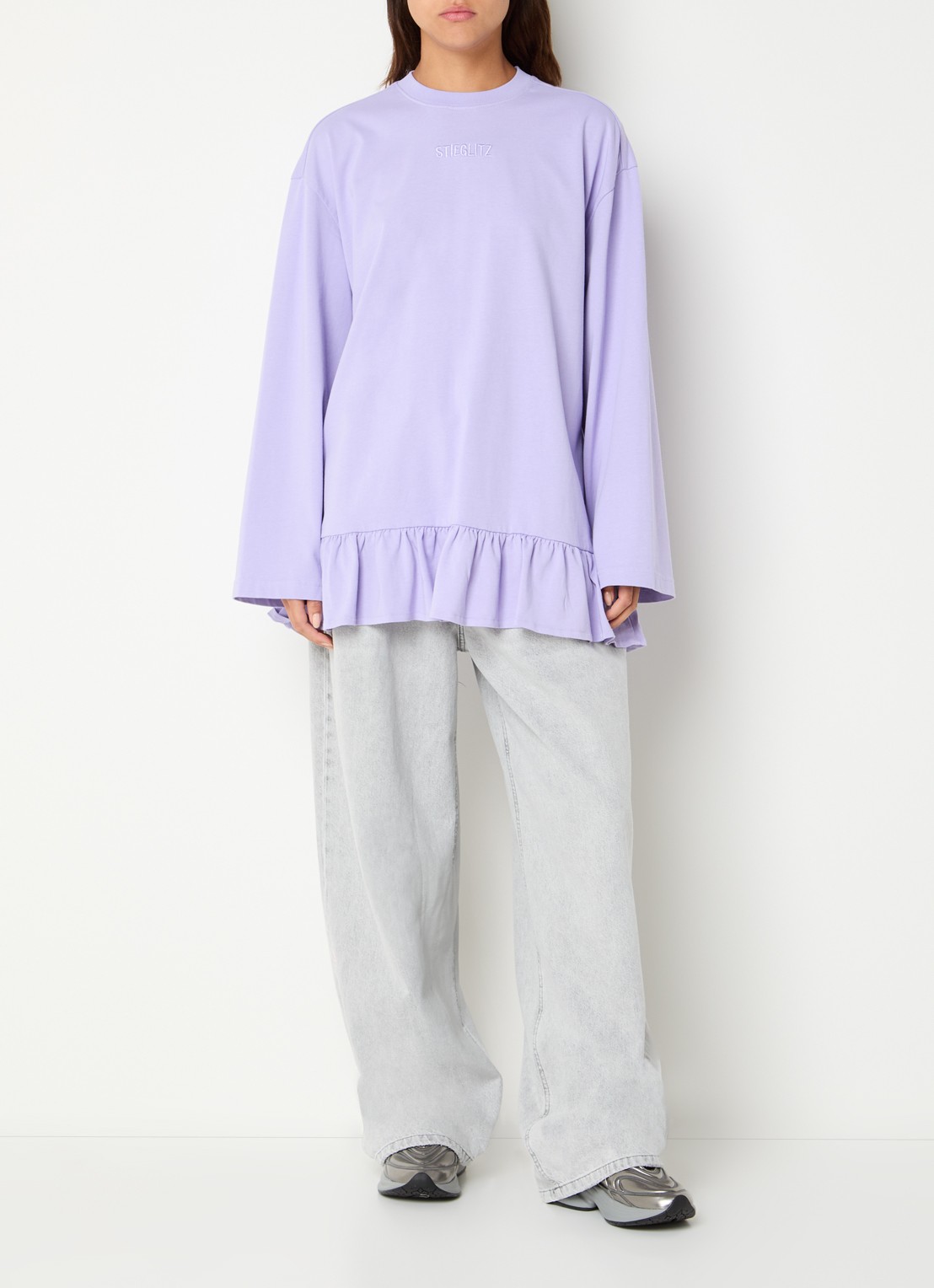 Stieglitz Brisa longsleeve met logo en volant - voorkant 2 paars