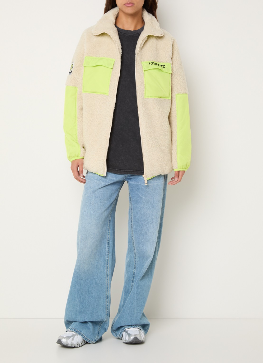 Stieglitz Devante jack van teddy met klepzakken en logoborduring - voorkant 3 beige