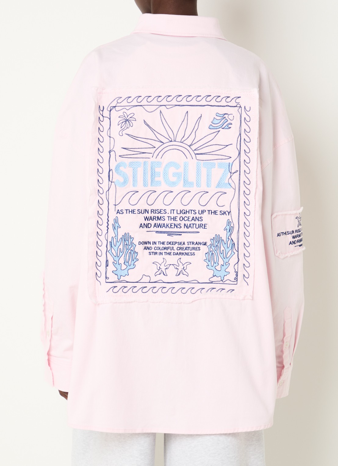 Stieglitz Jaco blouse met logo- en backprint - detail 4 lichtroze