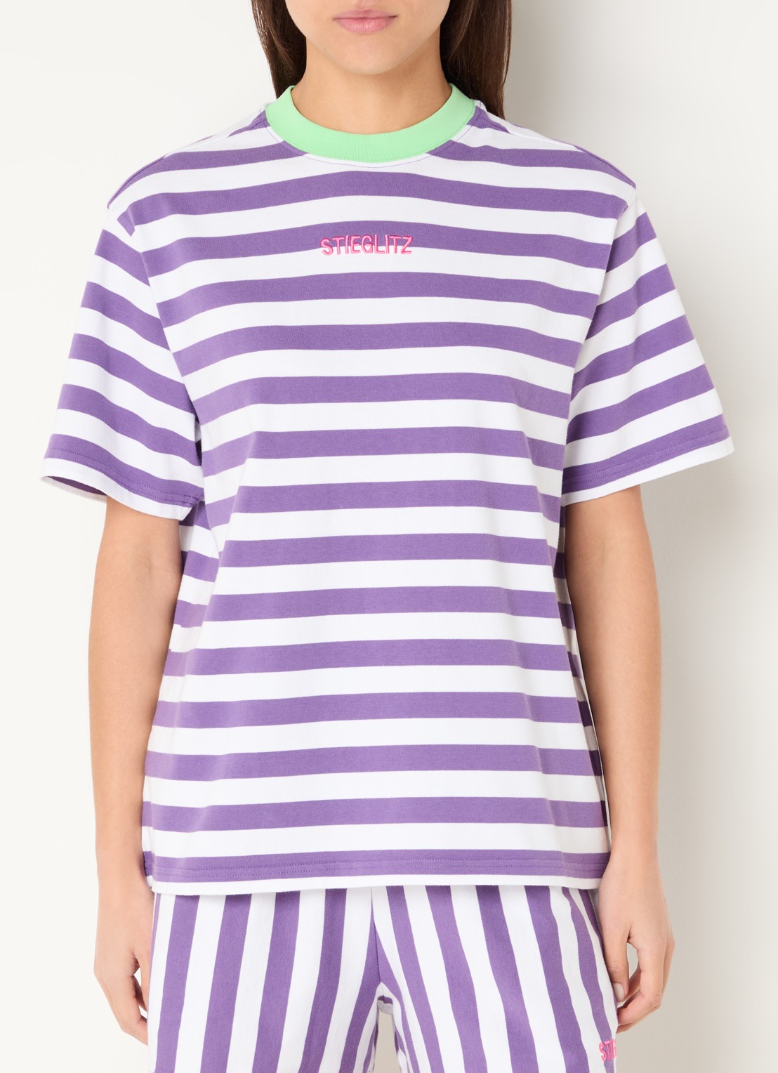Stieglitz Joana T-shirt met streepprint en logo - detail paars