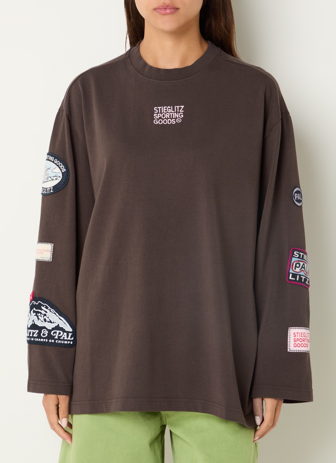 Stieglitz Juliana oversized longsleeve met logo- en backprint - achterkant 3 donkerbruin