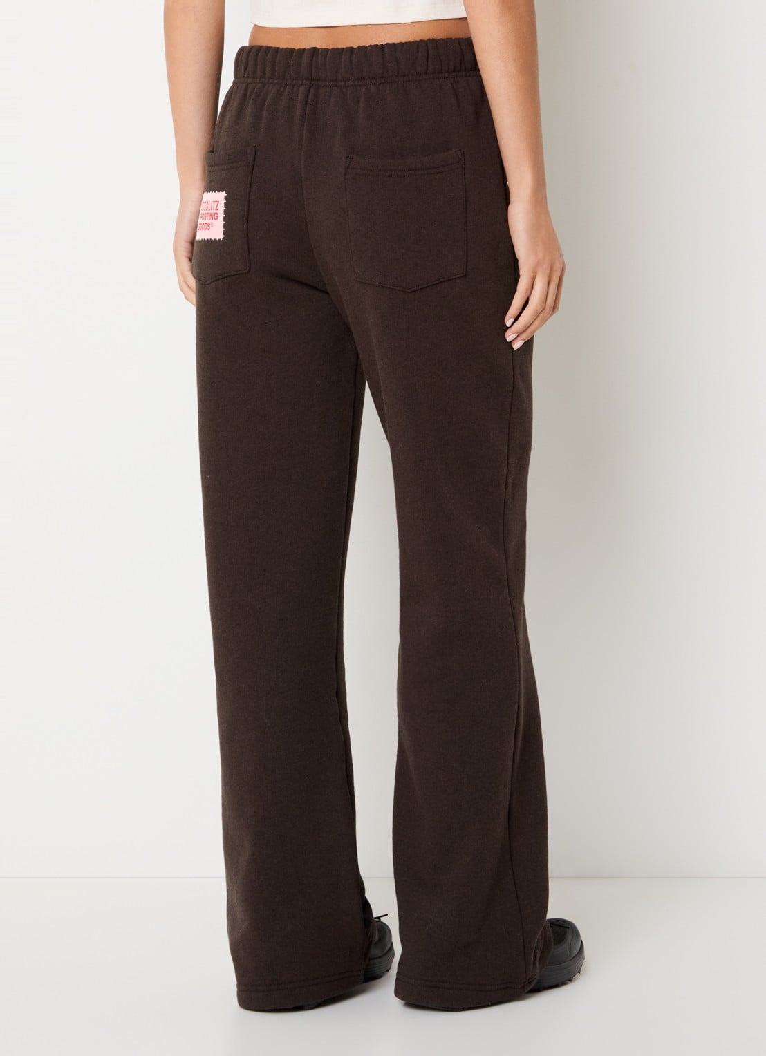 Stieglitz Lola high waist straight fit joggingsbroek met steekzakken - achterkant 2 donkerbruin