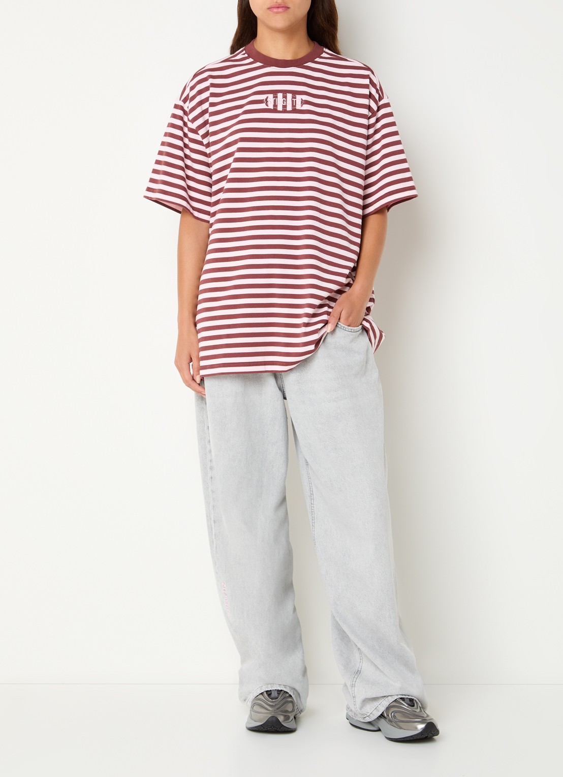Stieglitz Oversized T-shirt met streepprint - voorkant 3 roze